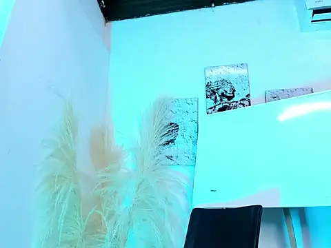 Pertunjukan Kamera Web Gold_d_jean