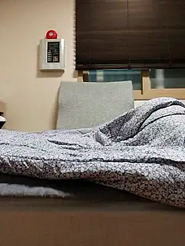 Pokazy przed kamerką – zxc9090zxc