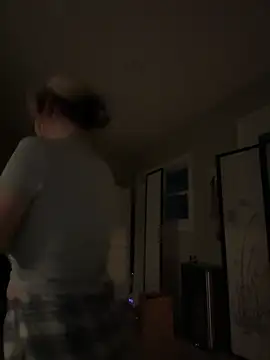 Chat +18 de Cutiepiespanks ao vivo