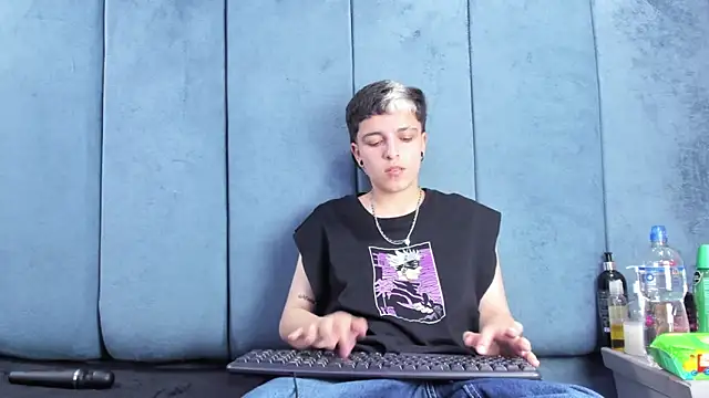 Megan_Thompson_: онлайн-секс-чат