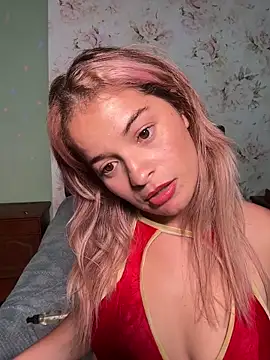 Pokazy przed kamerką – AriBeautiful