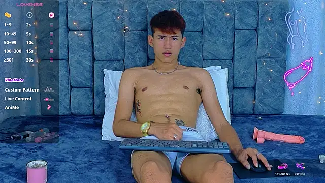 NicolasTorrez Adlı Modelin Canlı XXX Sohbeti