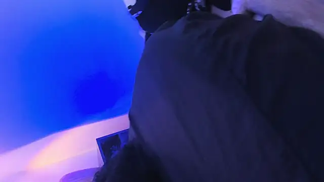 Alexander_Ammy Pertunjukan Webcam