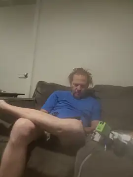 yourMasterisBored: вебкам-шоу