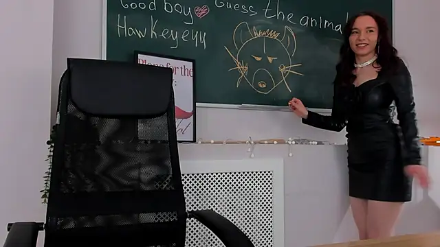 NoraHaynes – Naživo XXX chat