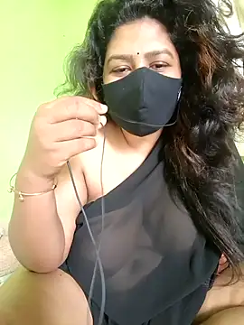 Papte- élő XXX-chatje