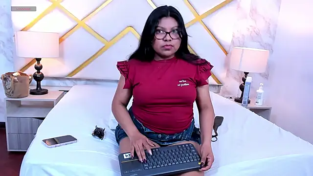 Онлайн чат XXX Kiri_Black_