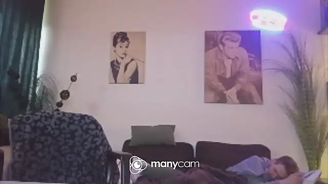 der_dino30 Chat XXX in diretta