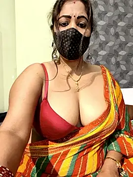 Poly_bhabi Adlı Modelin Web Kamerası Şovu