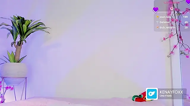 Chatroom XXX en direct de kenayfox