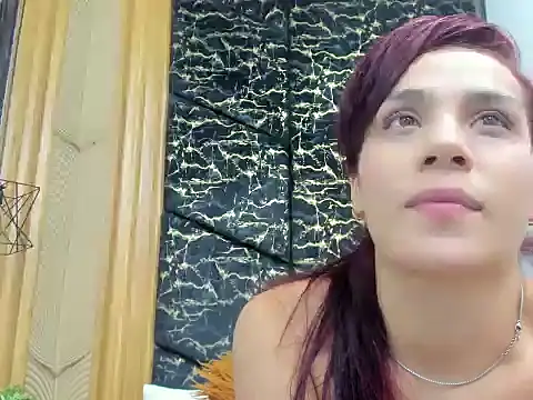 Živý XXX chat AlahiaEvansz