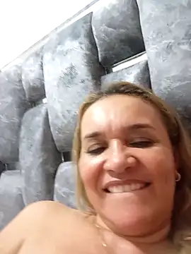 Živý XXX chat charlotte_milf30