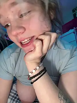 Cutiepiespanks Live XXX-Chat