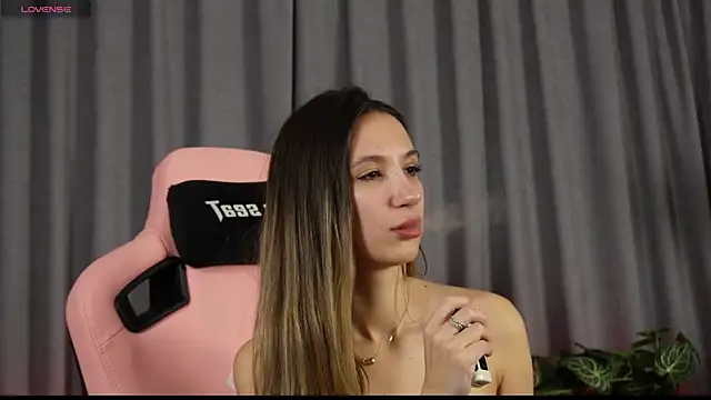 Kitten_Vibe Obrolan Langsung XXX