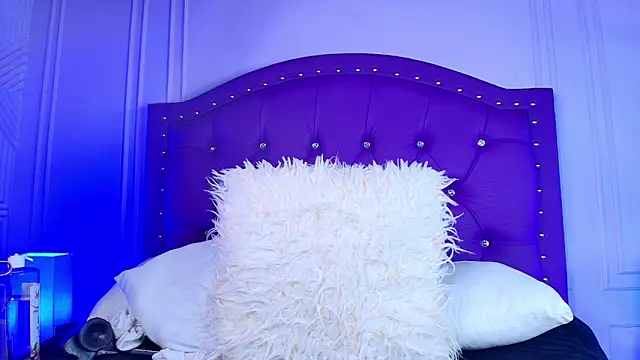 Chat +18 de sarah_banks1 ao vivo