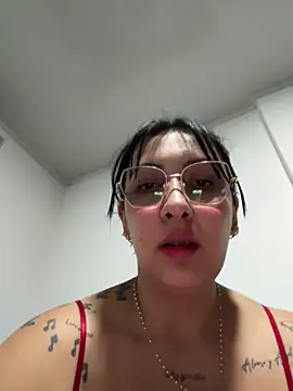 Chat XXX en directo de You-kitty2025