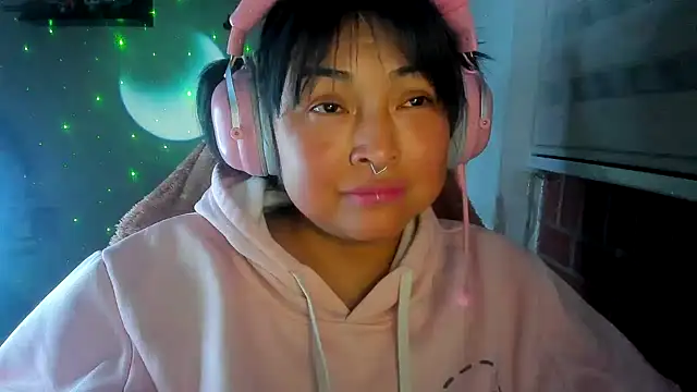 Shaddycute_ live XXX chat