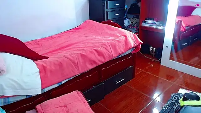 MariamGray1 live XXX chat