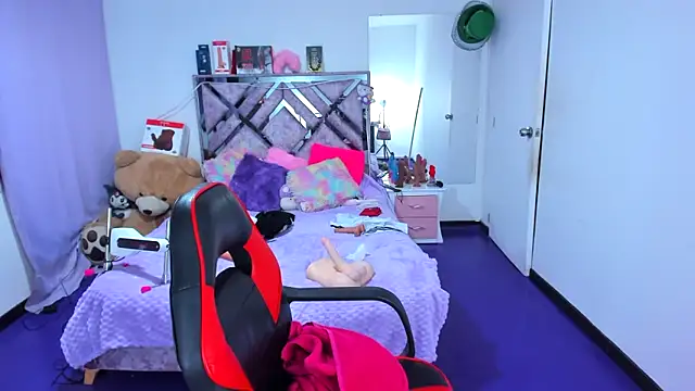 XXX chat uživo modela Luna_Analya