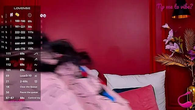 Mayzzie 现场XXX聊天