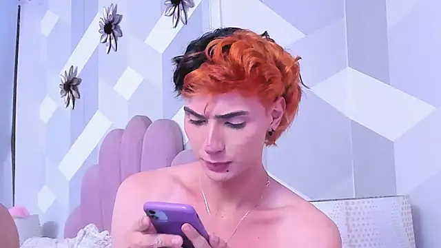 Show modela KylieMonnett na web-kameri