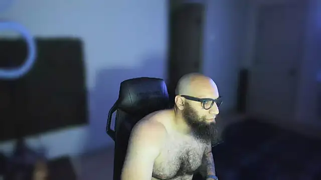 MastaWolfy: вебкам-шоу