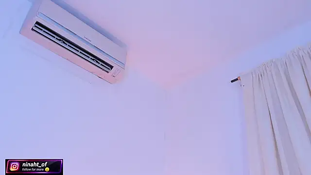 ninaht Chat XXX in diretta