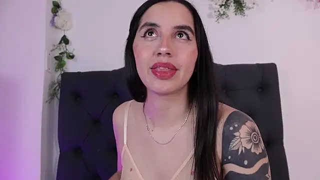 دردشة kaylee_lee الجنسية المباشرة