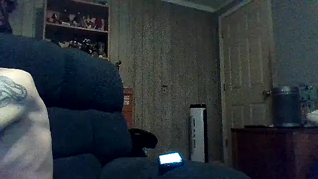 EEYORE86 Show in webcam