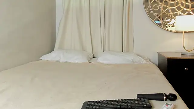 LucyLovelyy Chat XXX in diretta