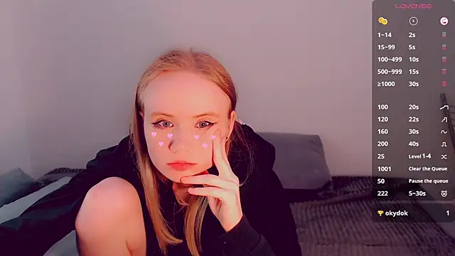 AliceNya_cute Chat XXX in diretta