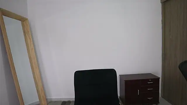 Steph_F লাইভ XXX চ্যাট