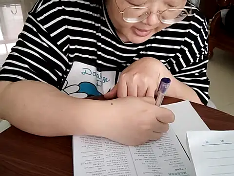 XXX chat uživo modela AngelwithEcup