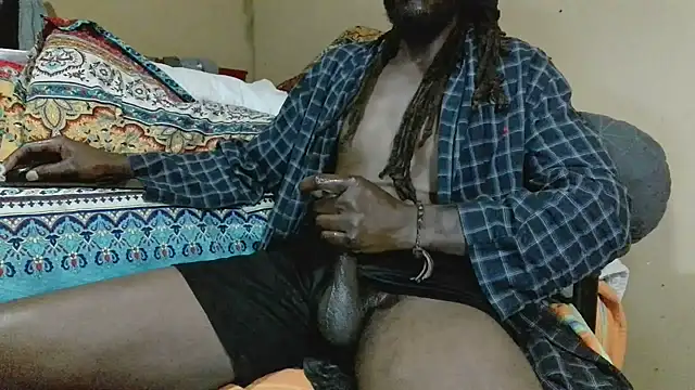 EYEzIAM's Webcam Show