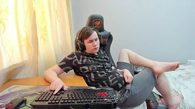 iliaskrislove 网络视讯表演