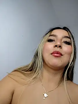 CelesteBlaze_'s Live XXX Chat