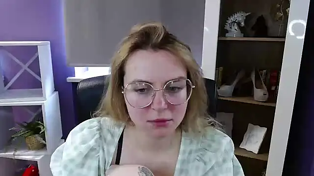 Zoey_Erotic Live XXX-chat