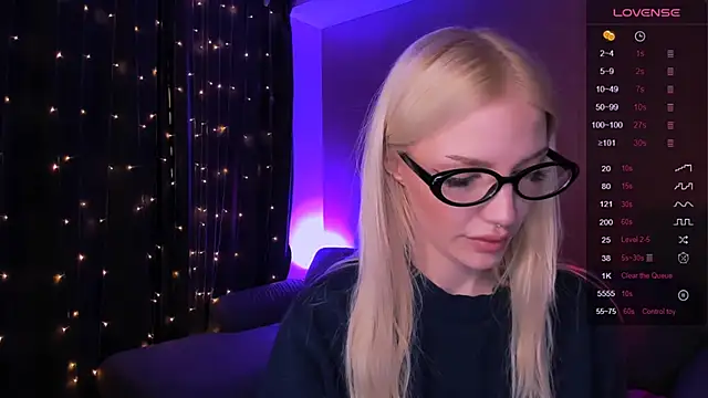 AnyaTaylor_: απευθείας συνομιλία ΧΧΧ