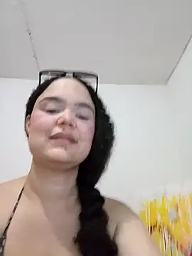 TrixieRosse 现场XXX聊天