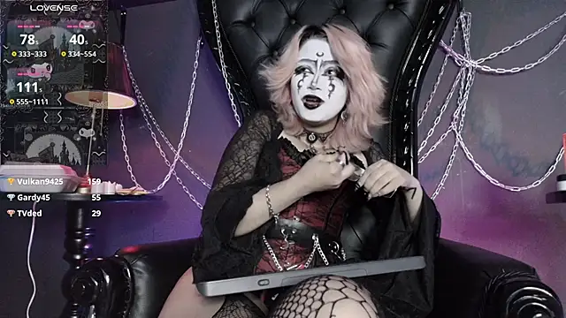 Navier__ Adlı Modelin Canlı XXX Sohbeti