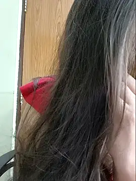 yoursana- live XXX chat