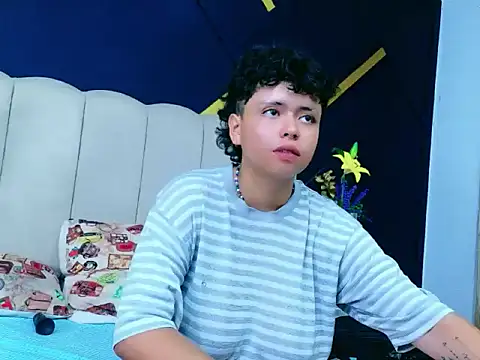 NikiEvanz Chat XXX live