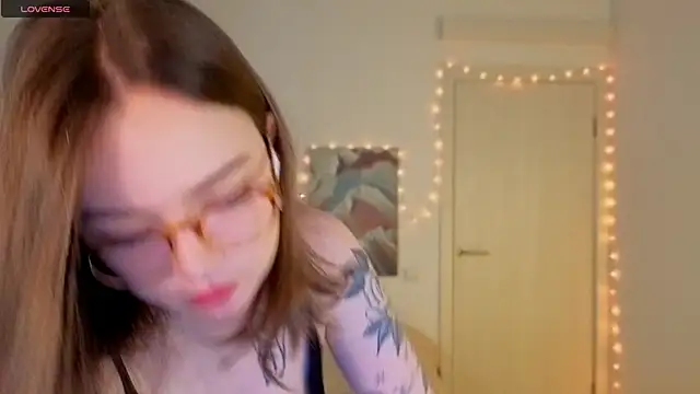 MilenaSaint Chat XXX in diretta