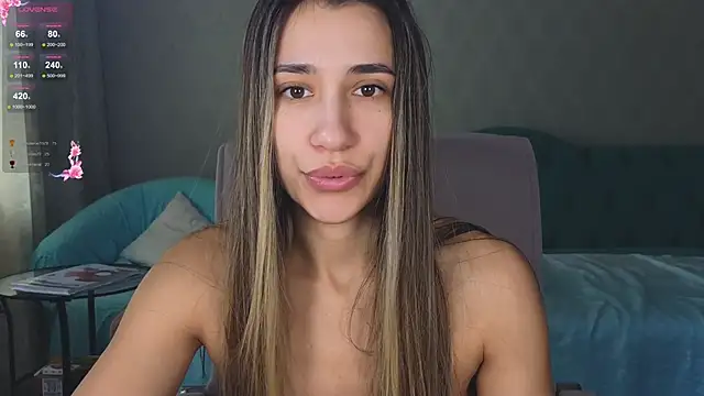 hot_ass_18's Live XXX Chat