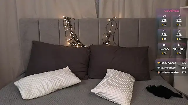 milly_milligan élő XXX-chatje