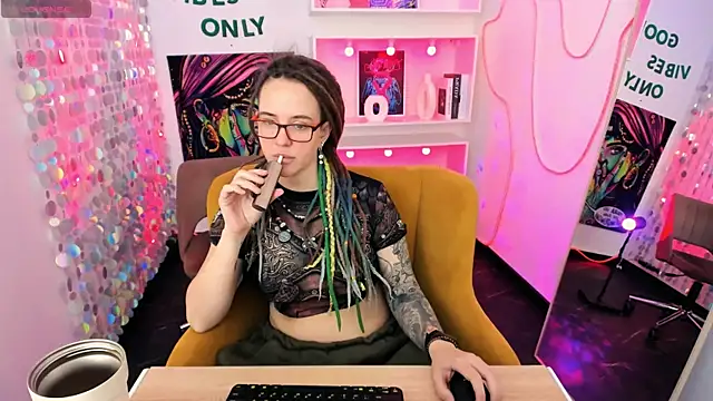 LisaFoxy_y élő XXX-chatje