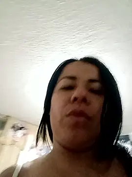 carolina_muller05 élő XXX-chatje