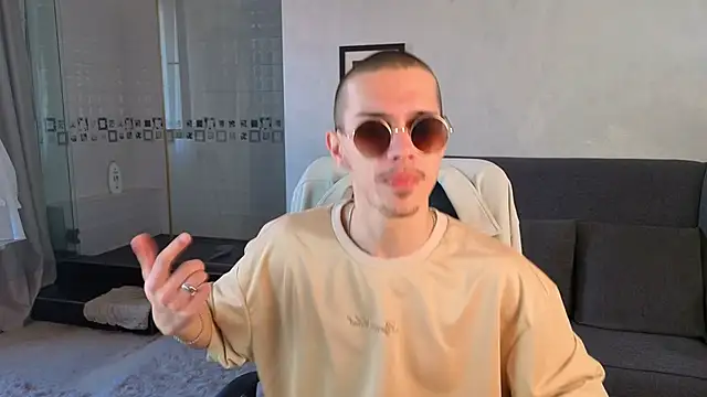 KaydenDrew élő XXX-chatje