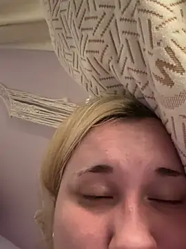 Živý XXX chat imawhorenslut19