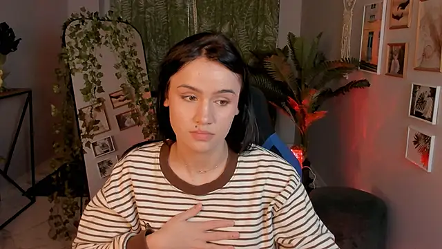 دردشة MonicaFarmer الجنسية المباشرة